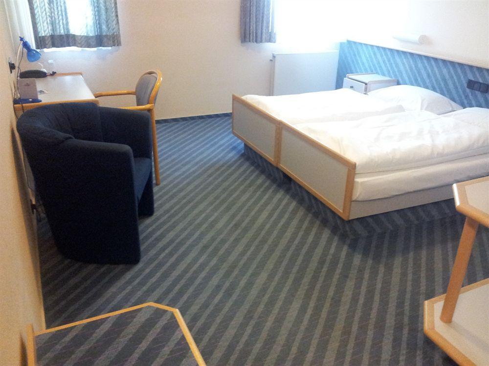 Loewen Hotel Arian Allmersbach im Tal Kültér fotó