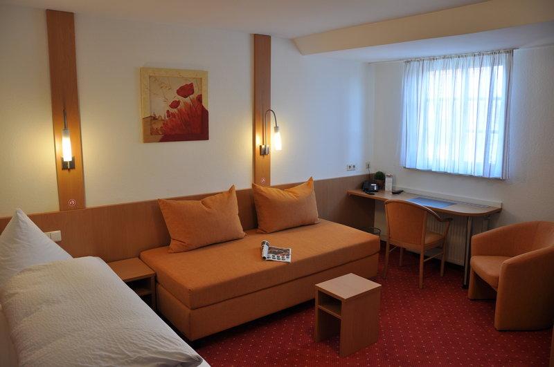 Loewen Hotel Arian Allmersbach im Tal Szoba fotó